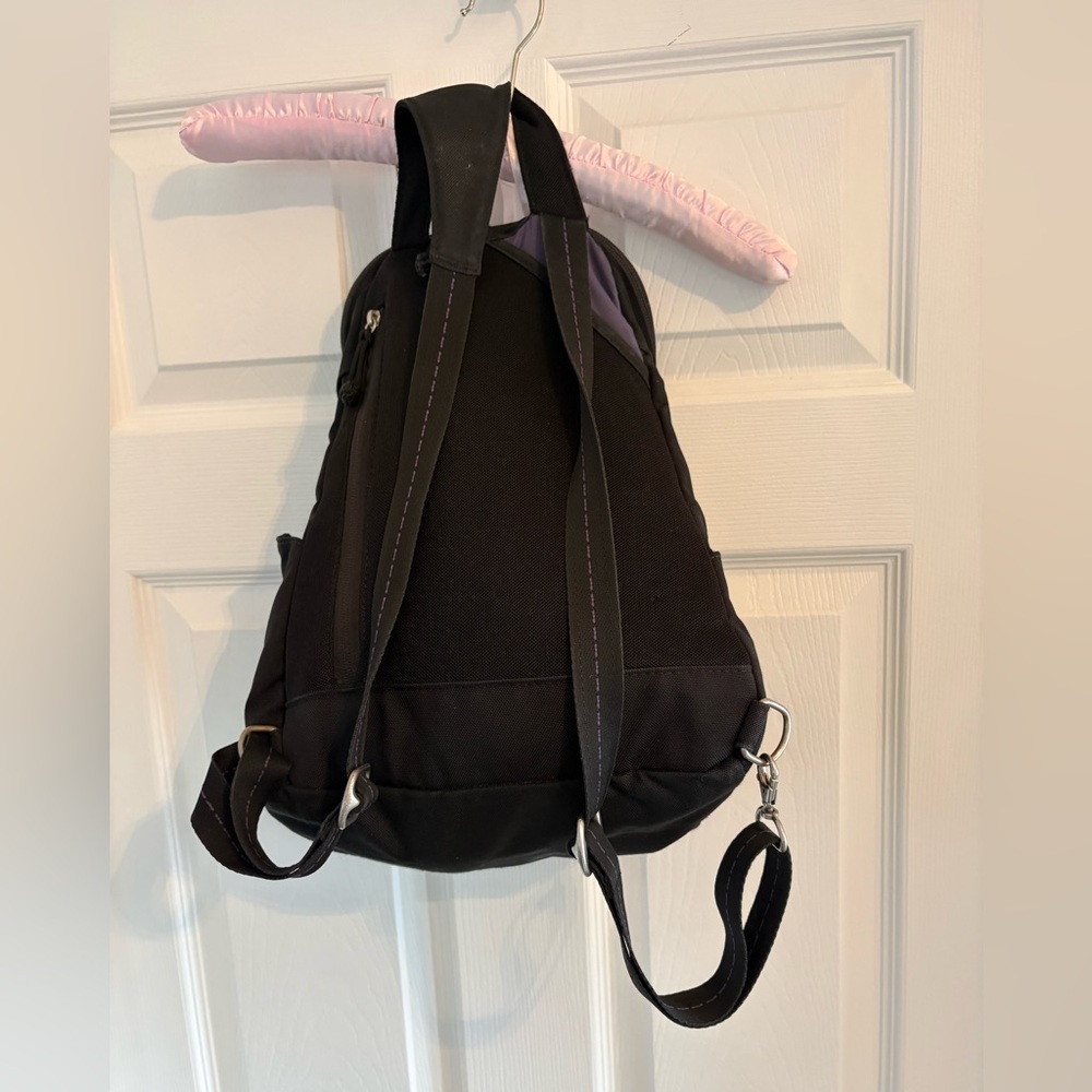 REI CO-OP SMALL BACK PACK WITH POCKETS &
SLOTS INSIDE & OUT, CARDS PENS KEYS - Picture 2 of 14